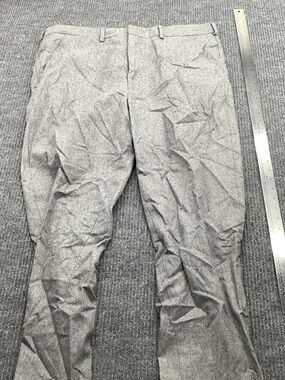 Men's Gray Dress Pants - Classic Tailored Fit